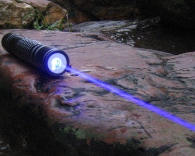(image for) 1000mW 1W 445nm Blue Laser Pointer - Click Image to Close